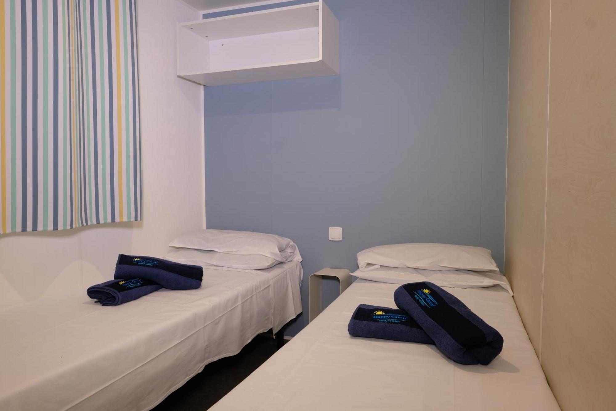 Happy Camp Mobile Homes In Castello Camping & Summer Resort Neos Marmaras Exteriör bild