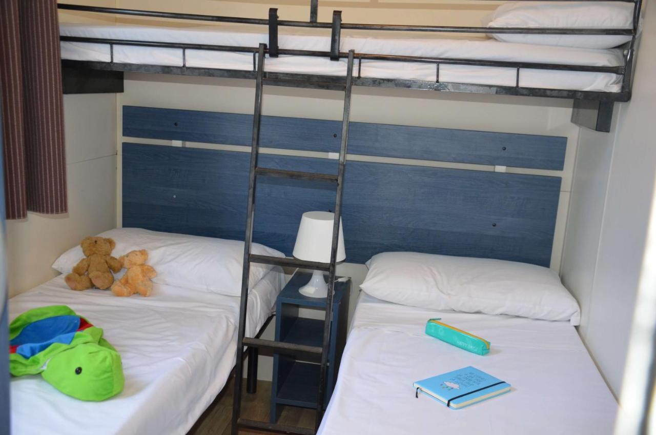 Happy Camp Mobile Homes In Castello Camping & Summer Resort Neos Marmaras Exteriör bild