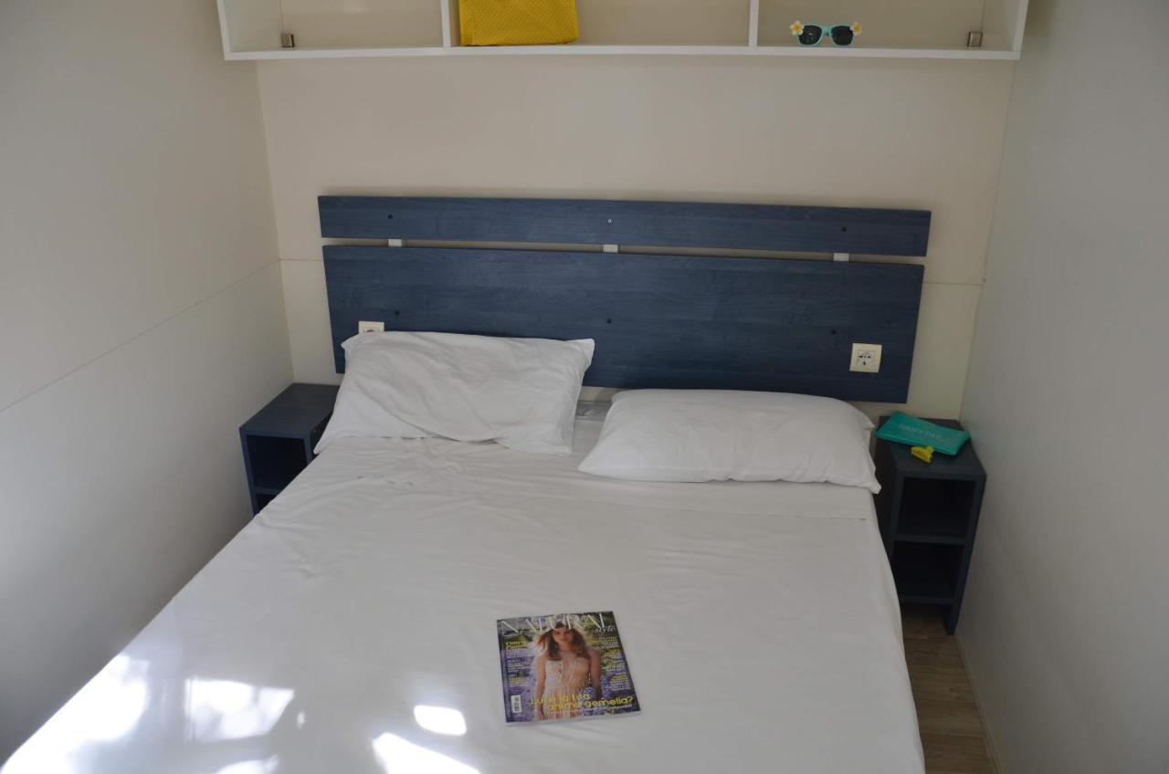 Happy Camp Mobile Homes In Castello Camping & Summer Resort Neos Marmaras Exteriör bild
